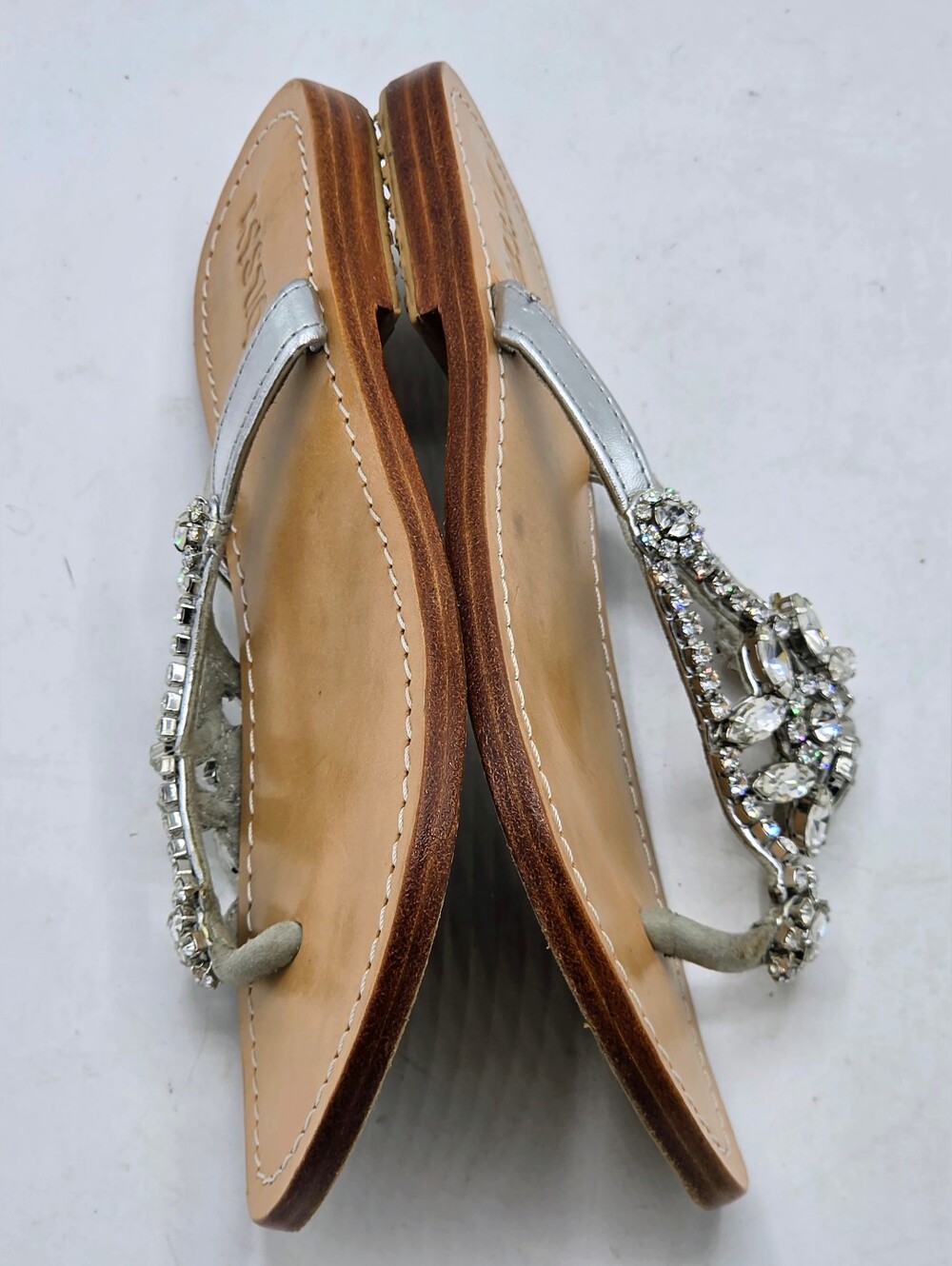 MYSTIQUE Crystal Embellished Leather Thong Sandals Flat Silver Rhinestone Size 5 - Picture 10 of 16